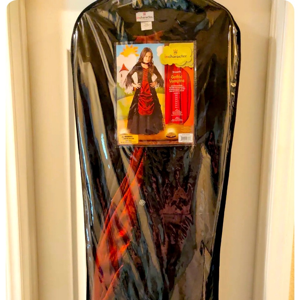 InCharacter Costumes Gothic Vampira Halloween Theater Costume